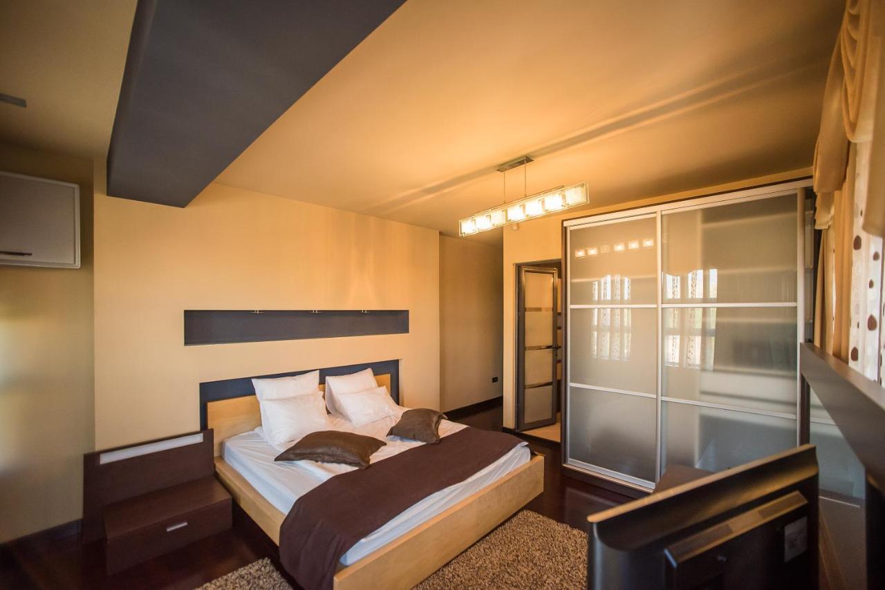 Simple Rooms Self Check In Bucareste Exterior foto